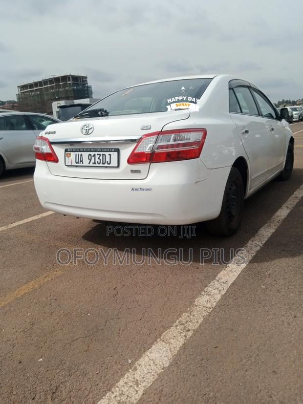 Toyota Premio 2010 White