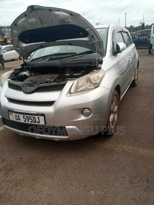 Toyota IST 2011 White