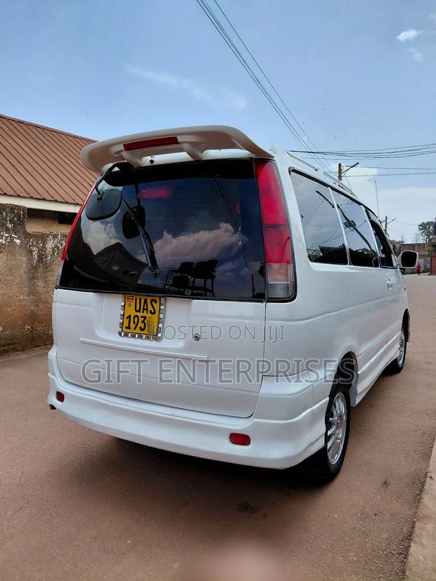 Toyota Noah 2001 White