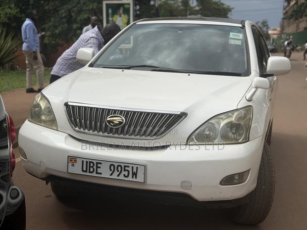 Toyota Harrier 2008 White