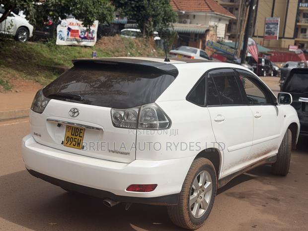 Toyota Harrier 2008 White