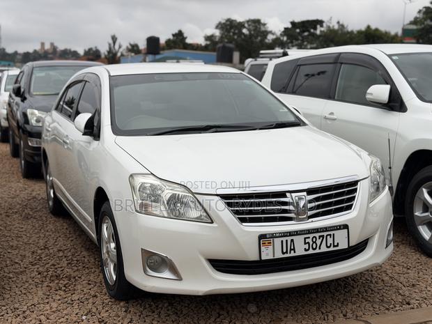 Toyota Premio 2013 White