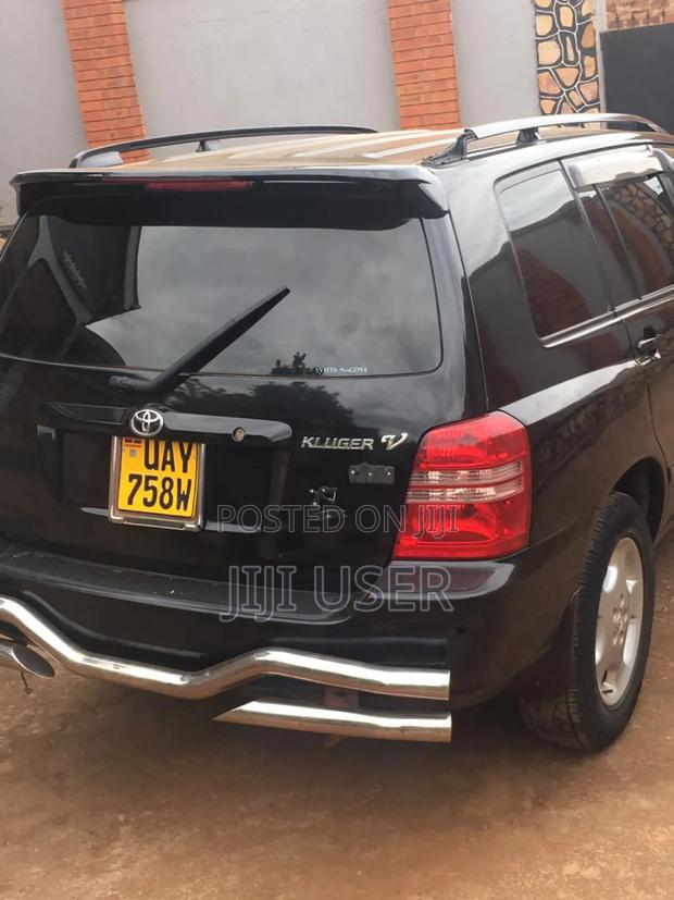 Toyota Kluger 2004 Black