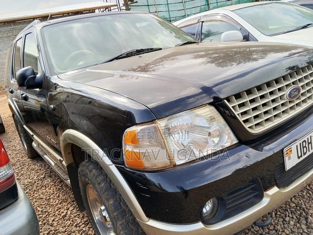 Ford Explorer 2005 Black