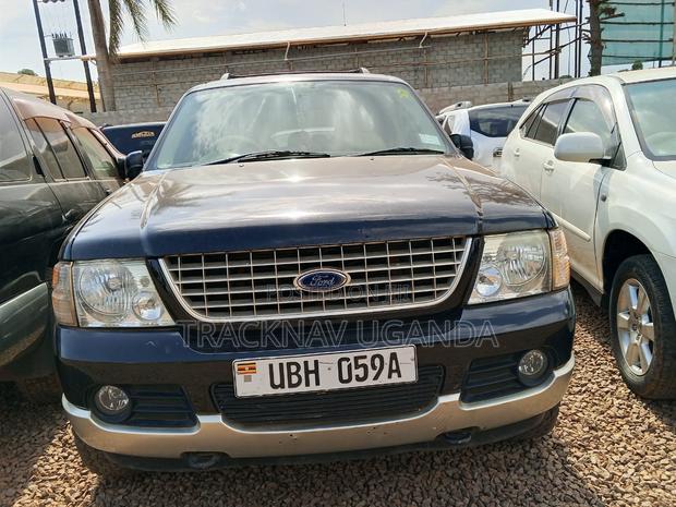 Ford Explorer 2005 Black