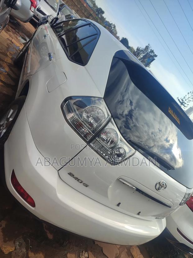Toyota Harrier 2.4 2011 White