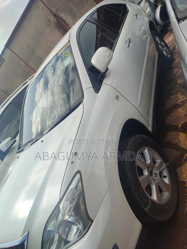 Toyota Harrier 2.4 2011 White