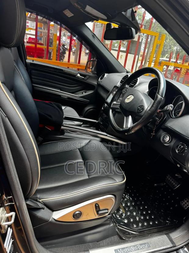Mercedes-Benz M Class 2011 Black