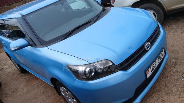 Toyota Corolla Rumion 2011 Blue