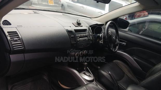 Mitsubishi Outlander 2017 Gray