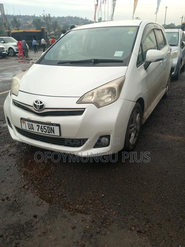 Toyota Ractis 2011 White
