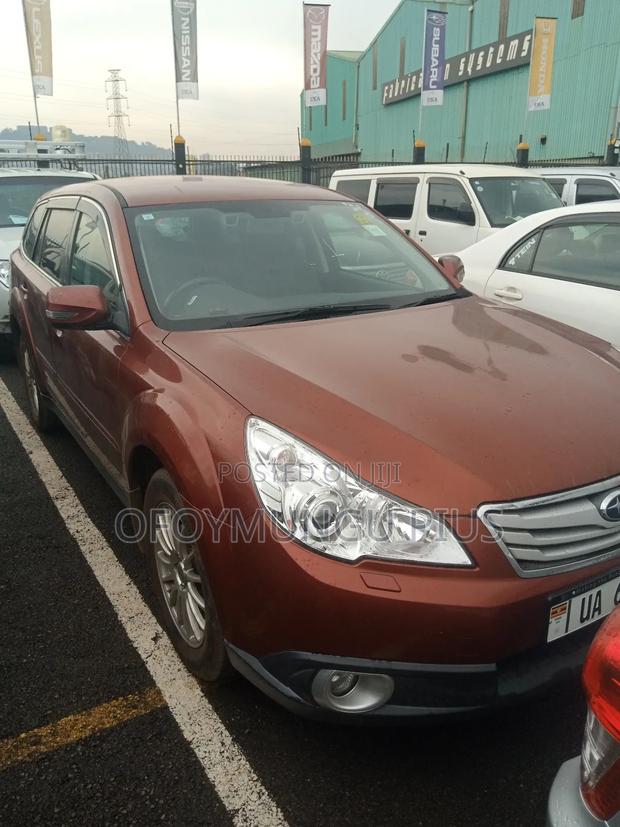 Subaru Outback 2011 Maroon