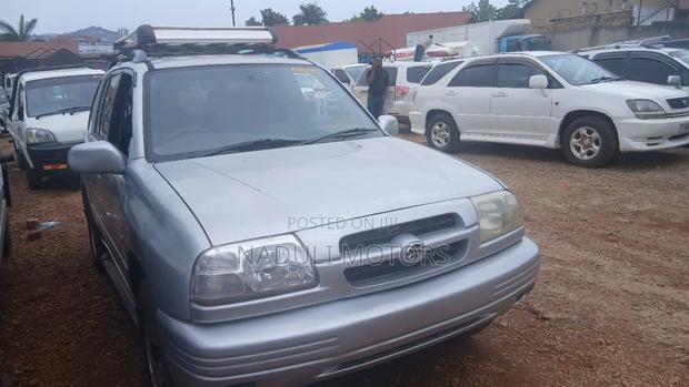 Suzuki Escudo 2006 Silver