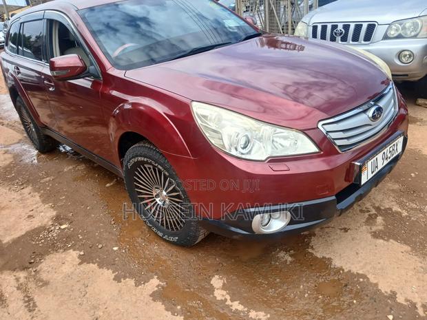 Subaru Outback 2012 Red
