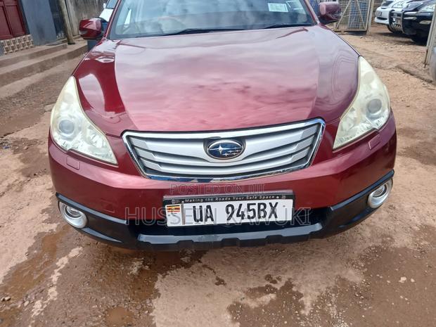 Subaru Outback 2012 Red