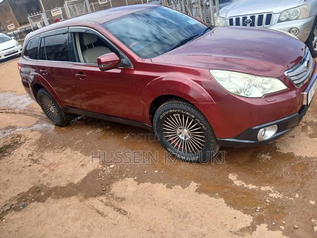 Subaru Outback 2012 Red