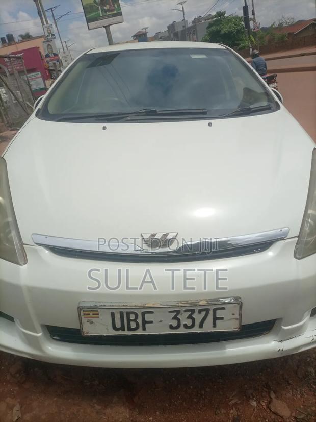 Toyota Wish 2006 White