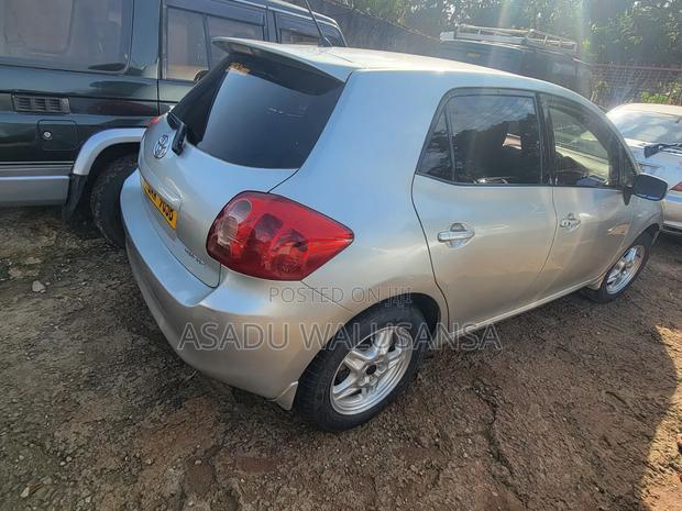 Toyota Auris 2009 Silver