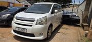 Toyota Noah 2011 White for sale