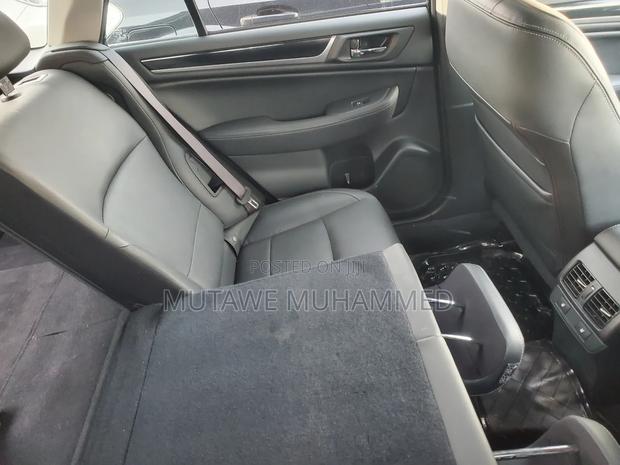 Subaru Outback 2017 Blue