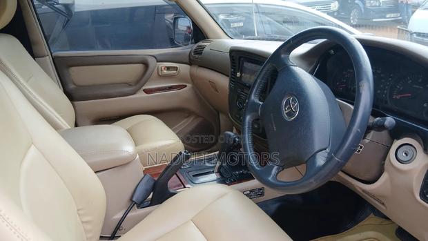 Toyota Land Cruiser 2007 White