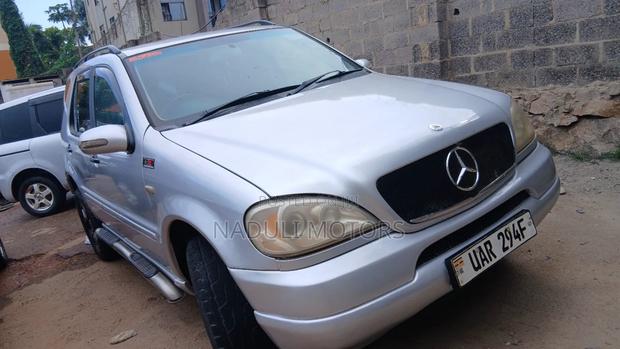 Mercedes-Benz M Class 2005 Silver