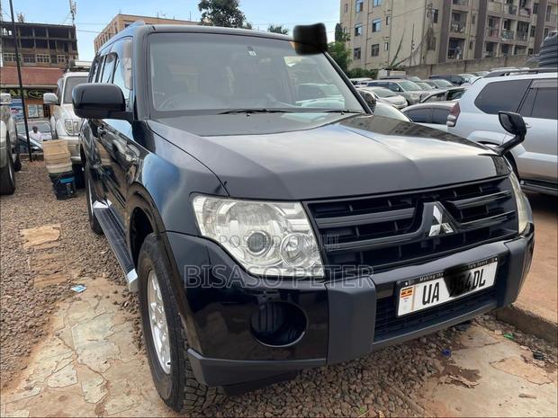 Mitsubishi Pajero 2008 Black