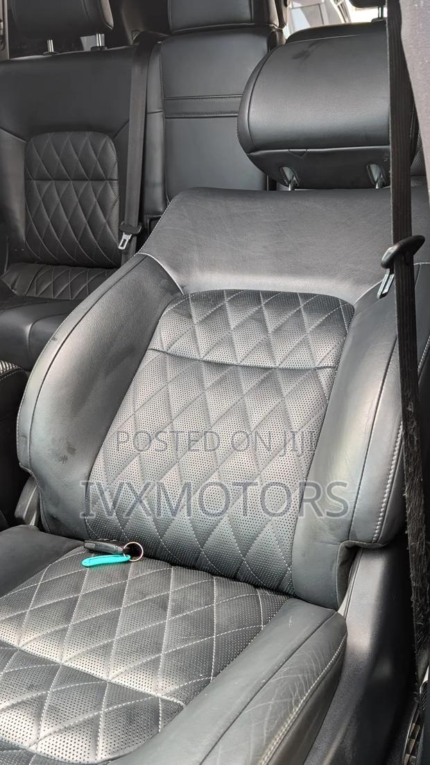 Toyota Land Cruiser 4.6 V8 ZX 2016 Black