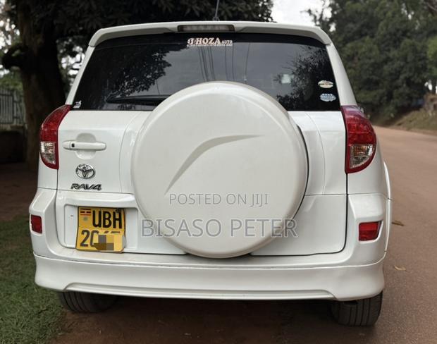 Toyota RAV4 2008 White