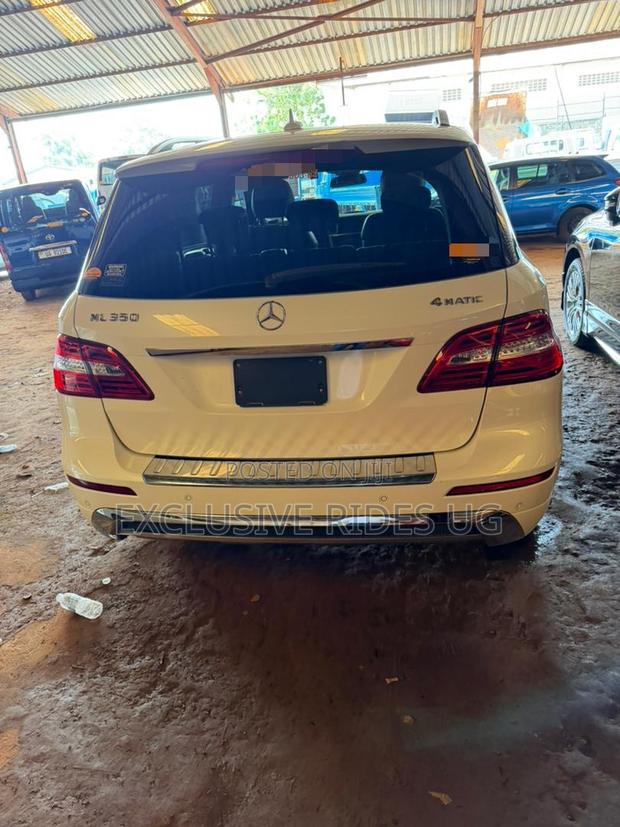 Mercedes-Benz M Class ML350 4dr SUV (3.5L 6cyl 7A) 2014 White