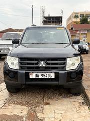 Mitsubishi Pajero 3.0 2010 Black for sale