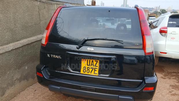 Nissan X-Trail 2004 Black