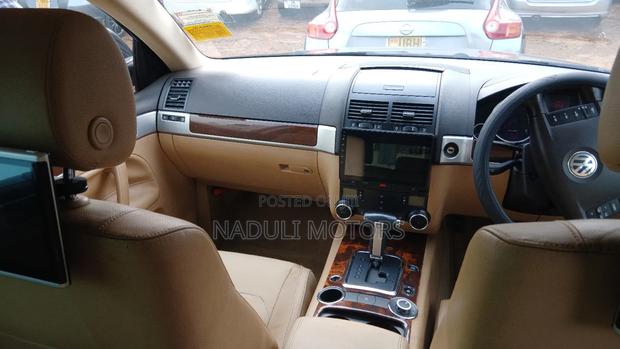Volkswagen Touareg 2009 Black