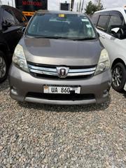 Toyota ISIS 1.8 Platana 2WD 2011 Gray for sale