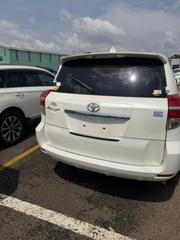Toyota Vanguard 2011 White for sale