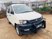 Toyota Noah 2.0 143hp FWD (8 Seater) 2008 White for sale