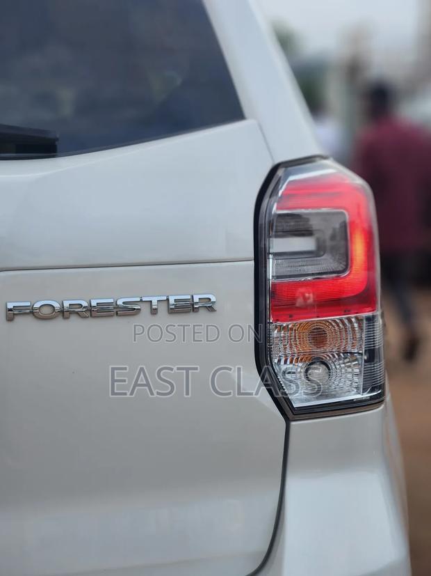Subaru Forester 2017 White
