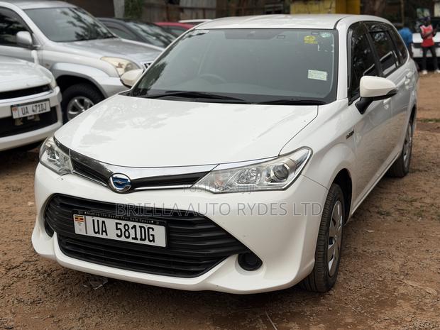 Toyota Corolla Fielder 2016 White