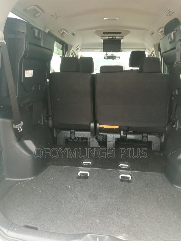 Toyota Noah 2014 White
