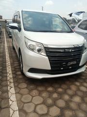 Toyota Noah 2014 White for sale