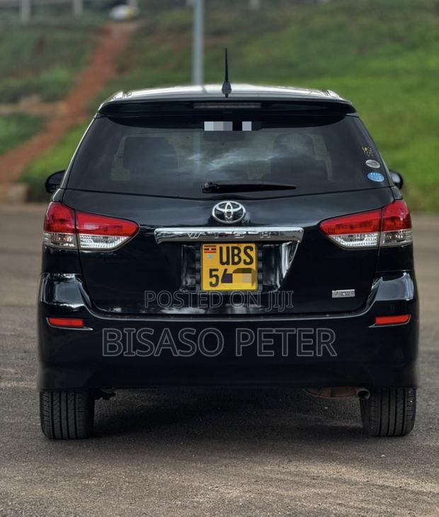 Toyota Wish 2010 Black