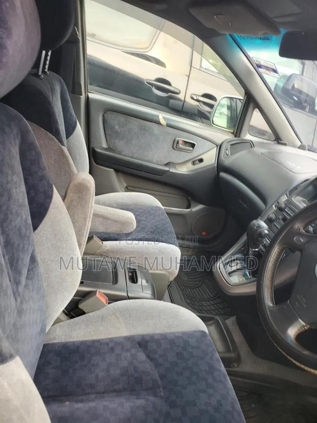 Toyota Harrier 2003 Silver