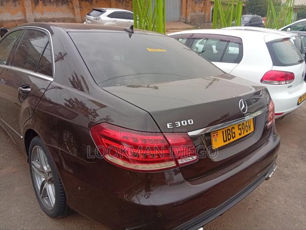 Mercedes-Benz E300 2010 Burgundy