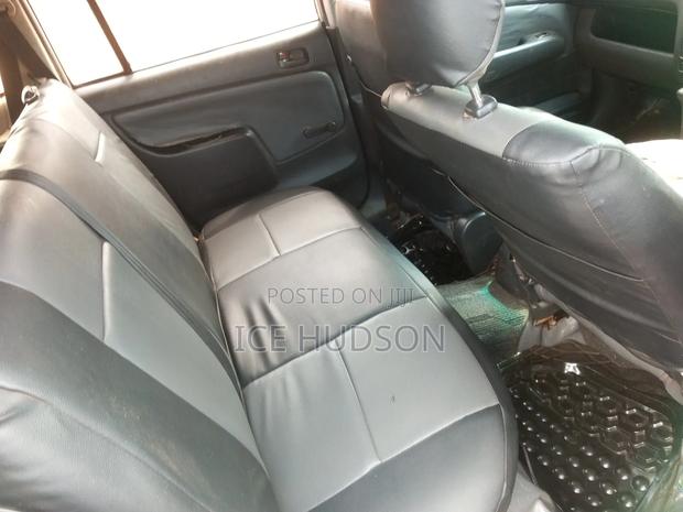 Toyota Succeed 2007 Silver