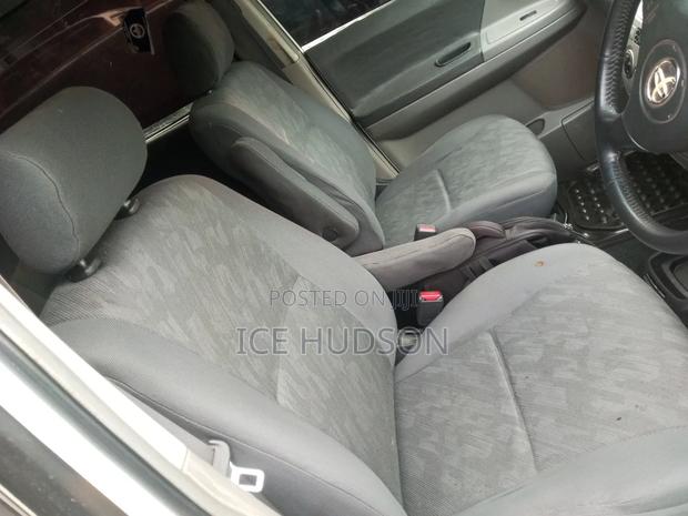 Toyota Noah 2004 Pearl