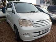 Toyota Noah 2004 Pearl for sale