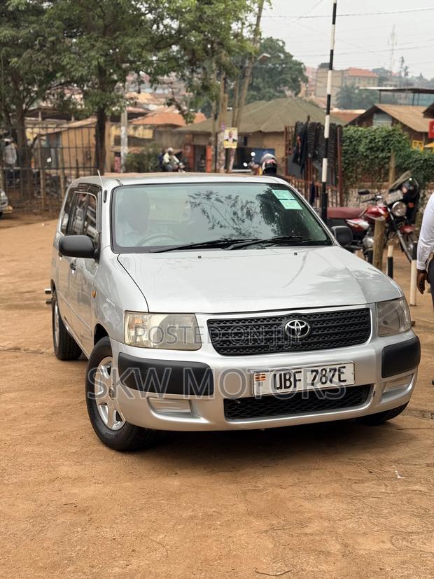 Toyota Succeed 2007 Silver