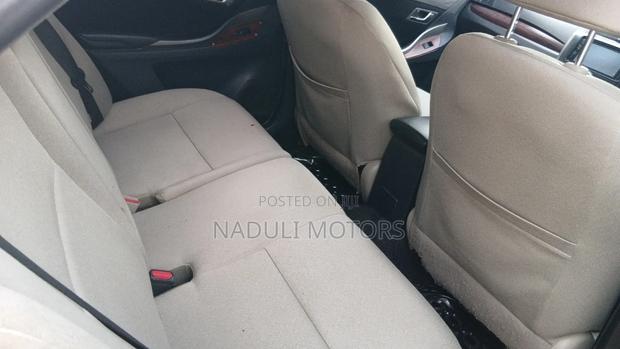 Toyota Premio 2010 White
