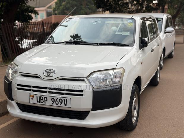 Toyota Probox 2015