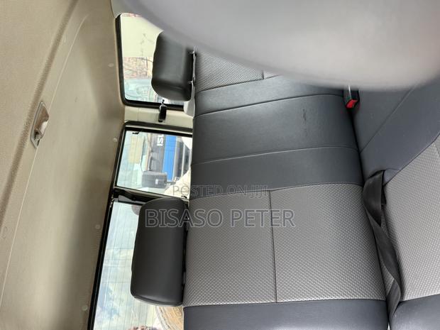 Toyota Land Cruiser Prado 2014 White